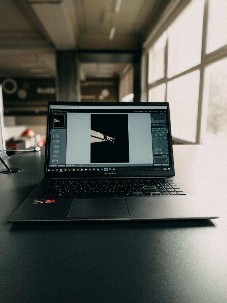 ChatGPT vs Gemini: Which AI Assistant Is Better in 2026?